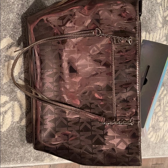 Michael Kors Purse - Picture 1 of 3